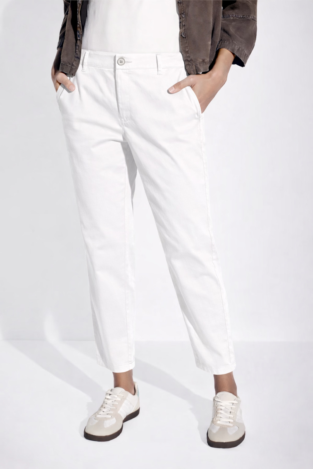 Comfortabele & stijlvolle pantalon en chino broeken voor de dames